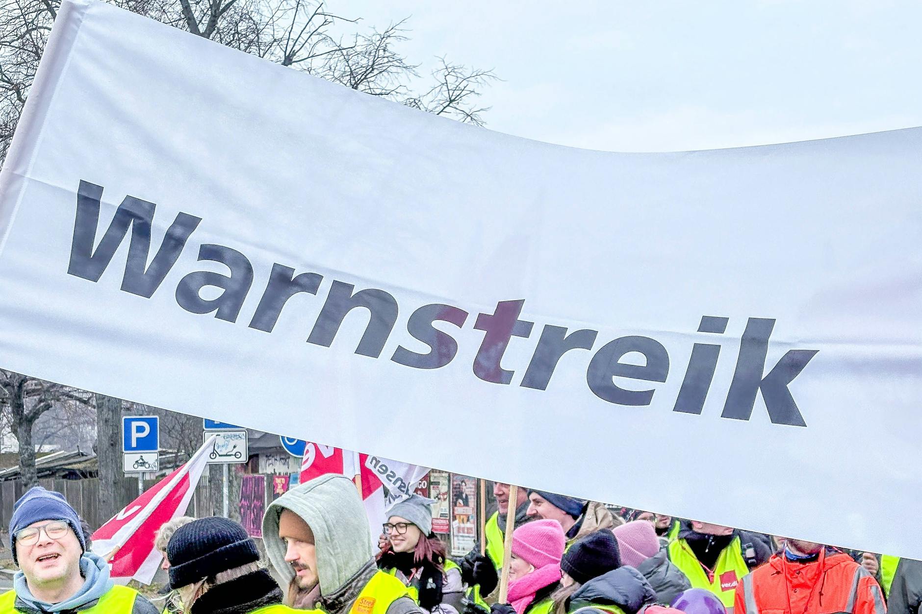 Warnstreiks in Behörden, in Kitas, Kliniken und beim Winterdienst – so geht bei den Brandenburgern die neue Woche los.