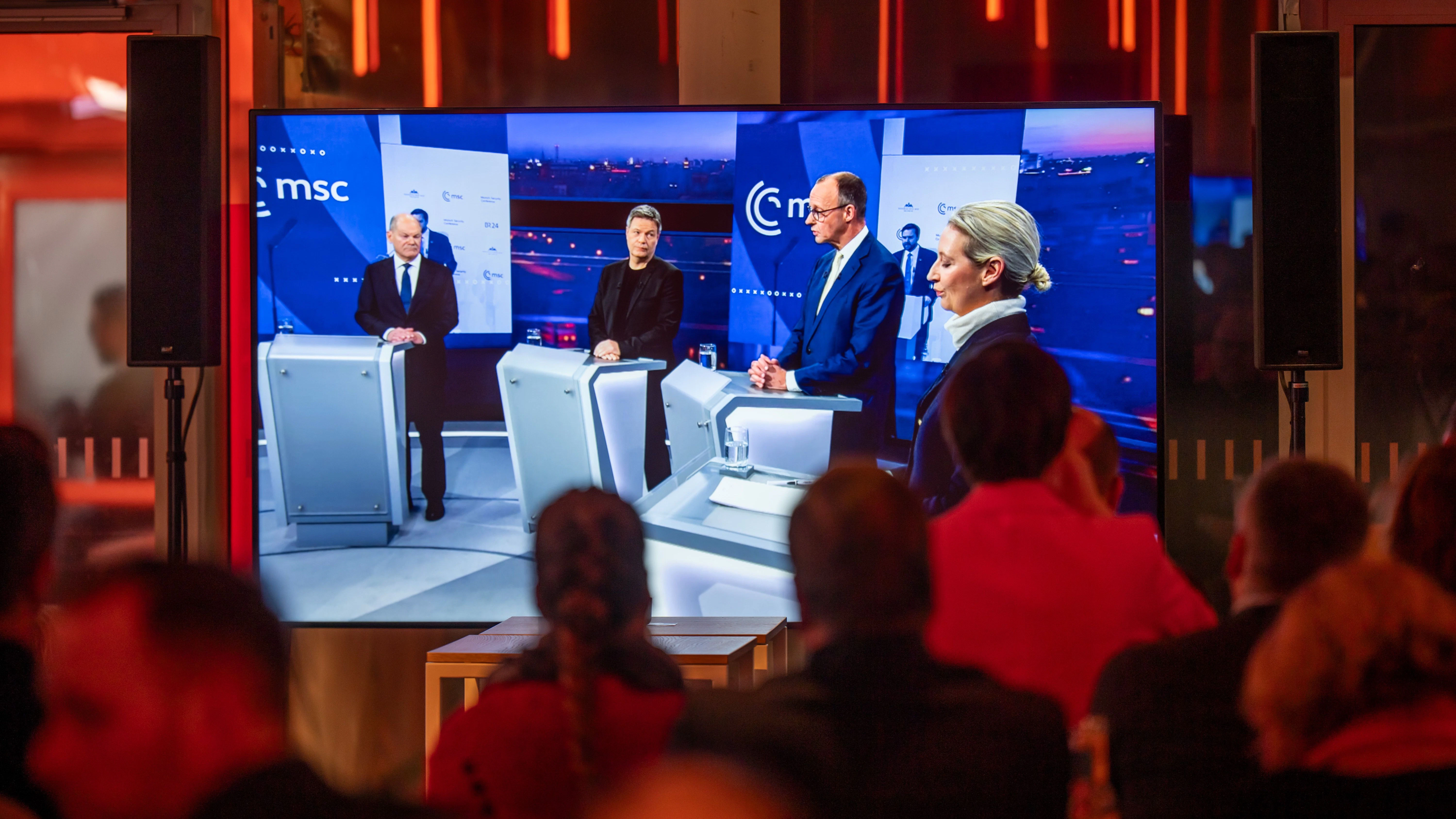 Das Quadrell zog am Sonntagabend Millionen Menschen vor die Fernsehgeräte.