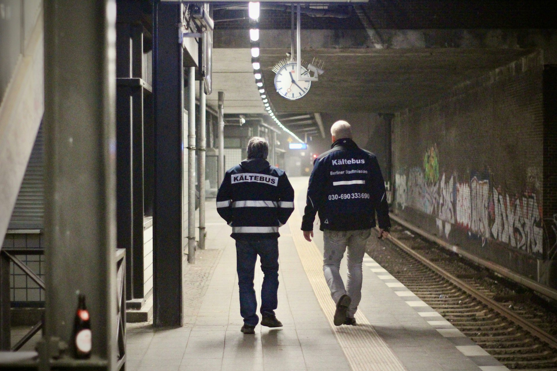 Obdachlose in Berlin droht Erfrierung! Notunterkünfte überlastet – Schlafsäcke dringend gebraucht!