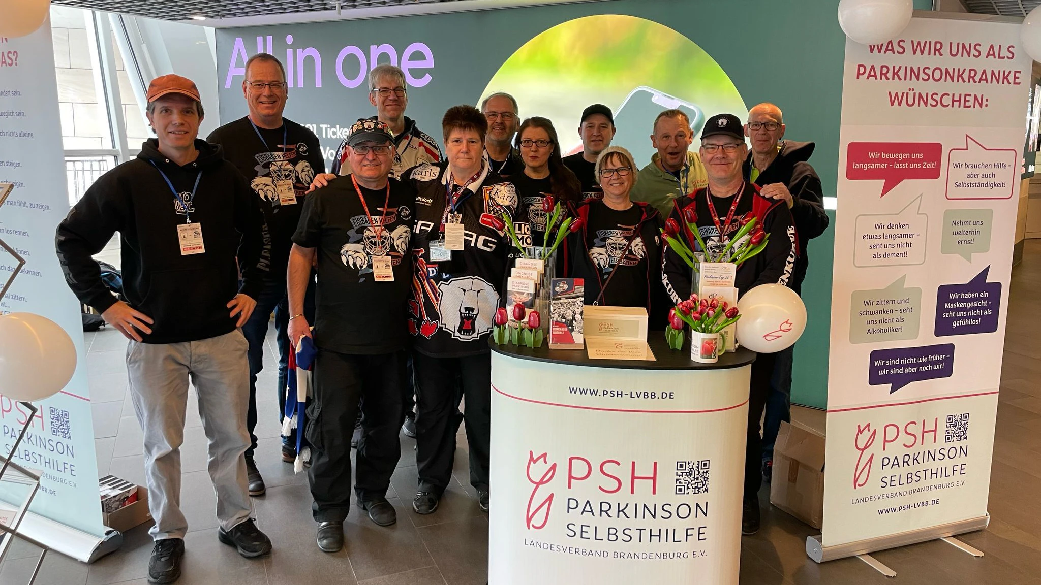 Auch der Parkinson Selbsthilfe Verein (PSH) ist am Aktionstag von „Eisbären helfen Eisbären e.V.“ in der Uber Arena mit dabei, .