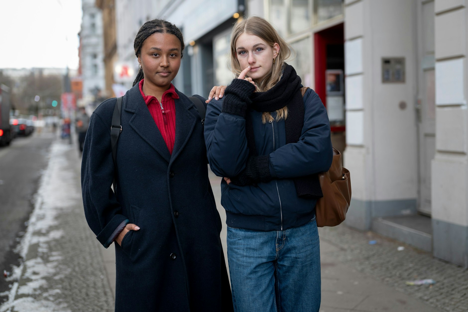 Zoé und Cleo: „Die <a target="_blank" href="https://www.berliner-zeitung.de/topics/klimakatastrophe">Klimakrise</a> ist so ein fundamentales Thema und das wurde bei den TV-Duellen nicht einmal angesprochen.“