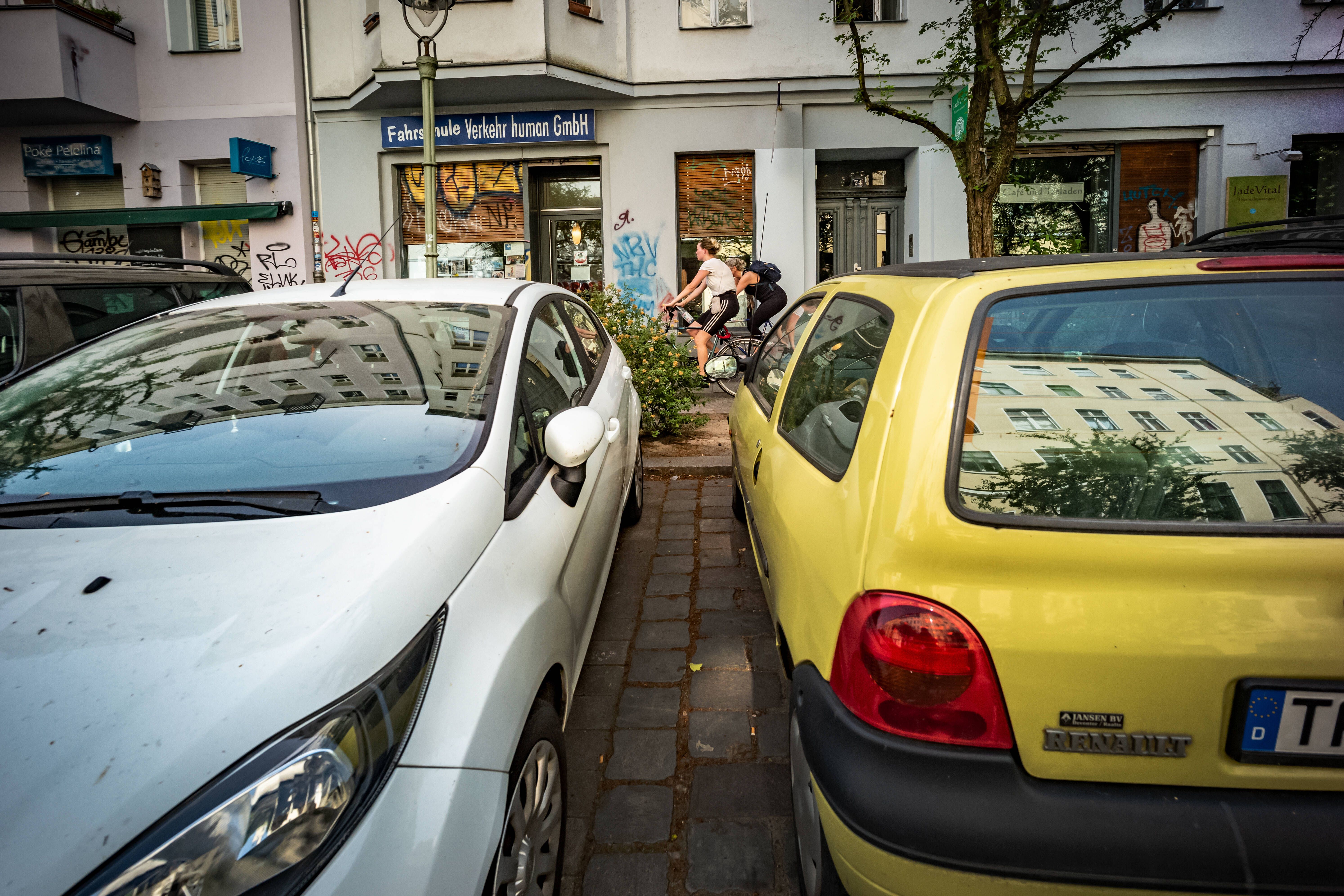 Parken in Kreuzberg? Jetzt wird’s ernst – neue Regeln im Kiez!