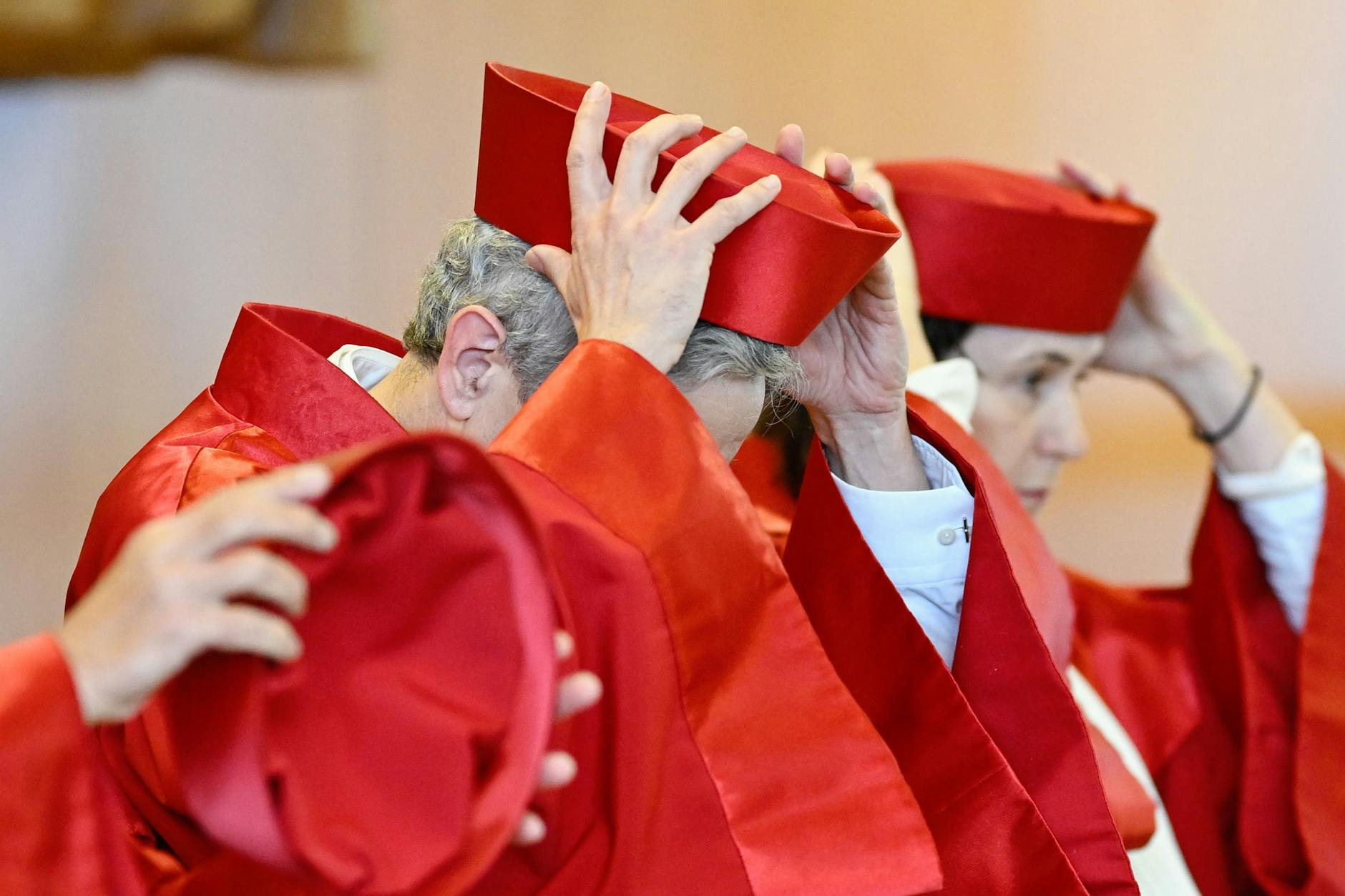 Hüter des Rechtsstaats: das Bundesverfassungsgericht. Im Rechtssystem der Bundesrepublik Deutschland verbietet sich Sippenhaft aufgrund des individuellen Schuldprinzips.