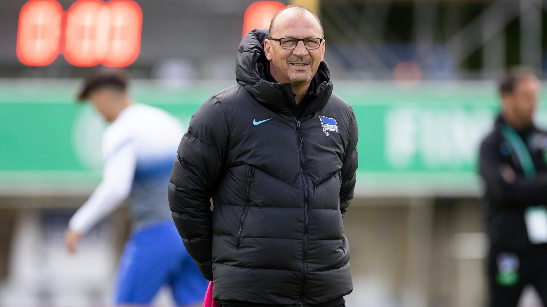 DDR-Fußball-Star Andreas Thom ist heute Individual-Trainer bei Hertha BSC.