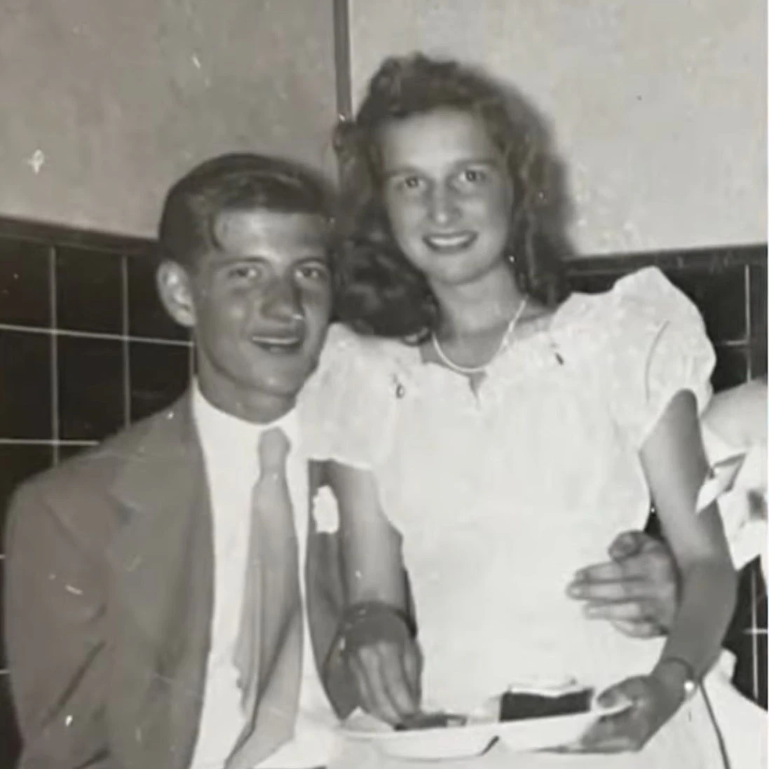 Bill Hassinger und Joanne Blakkan verliebten sich in der High School ineinander.