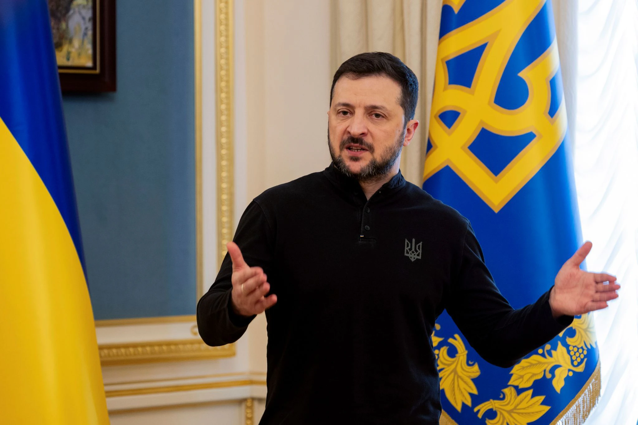Der ukrainische Präsident Wolodymyr Selenskyj gibt eine Pressekonferenz in Kiew. 