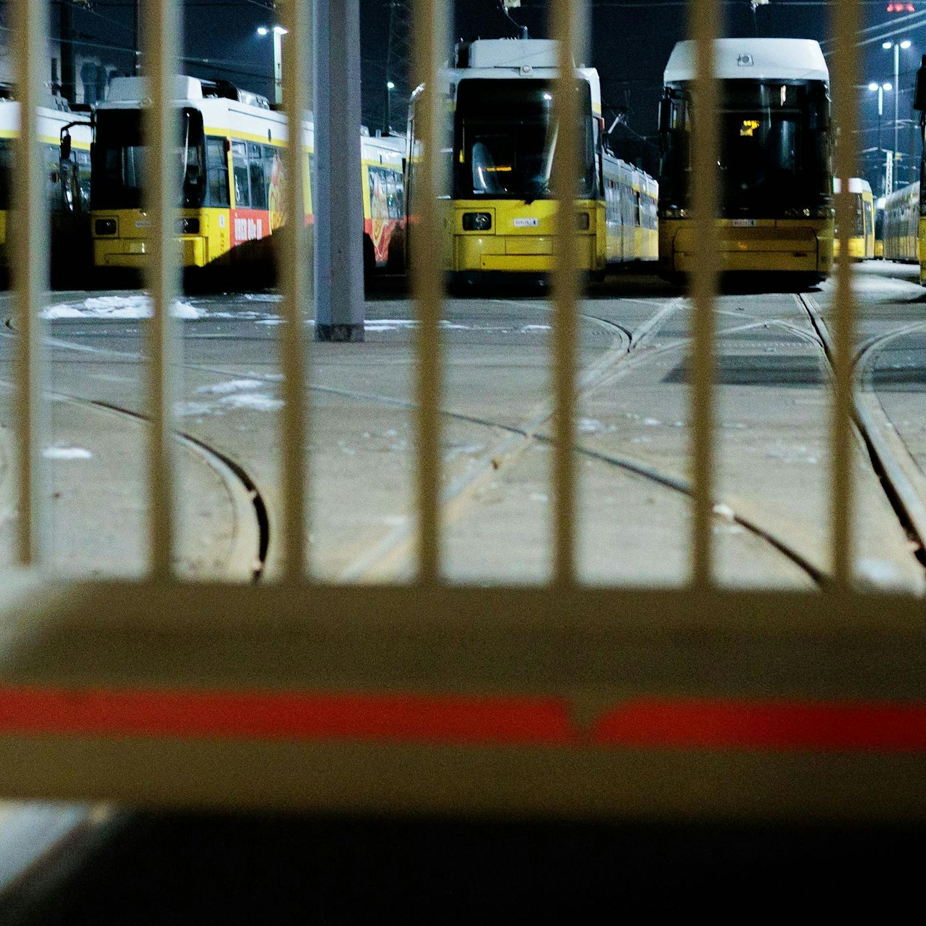 BVG-Streik: So kommen Sie am Freitag durch Berlin und zum Hertha-Spiel