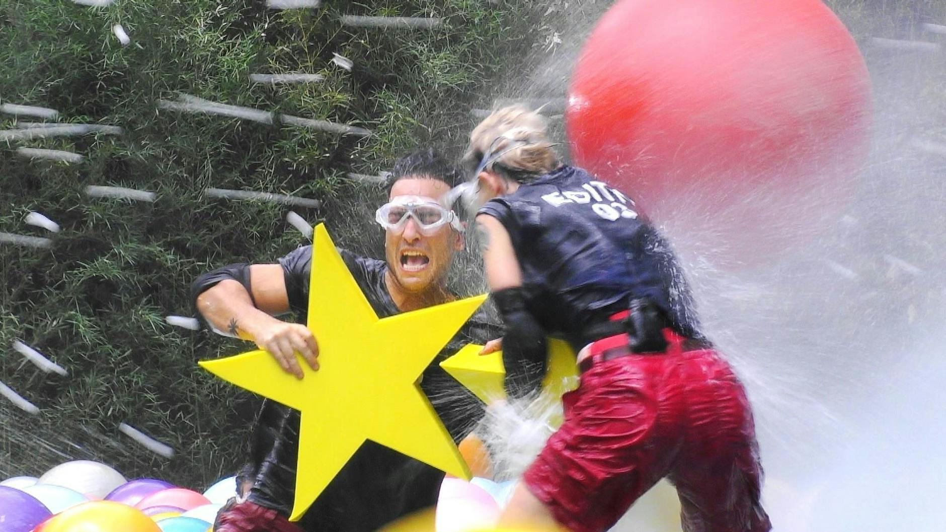 Timur Ülker und Edith Stehfest bei der Prüfung Creek der Sterne im Dschungelcamp.