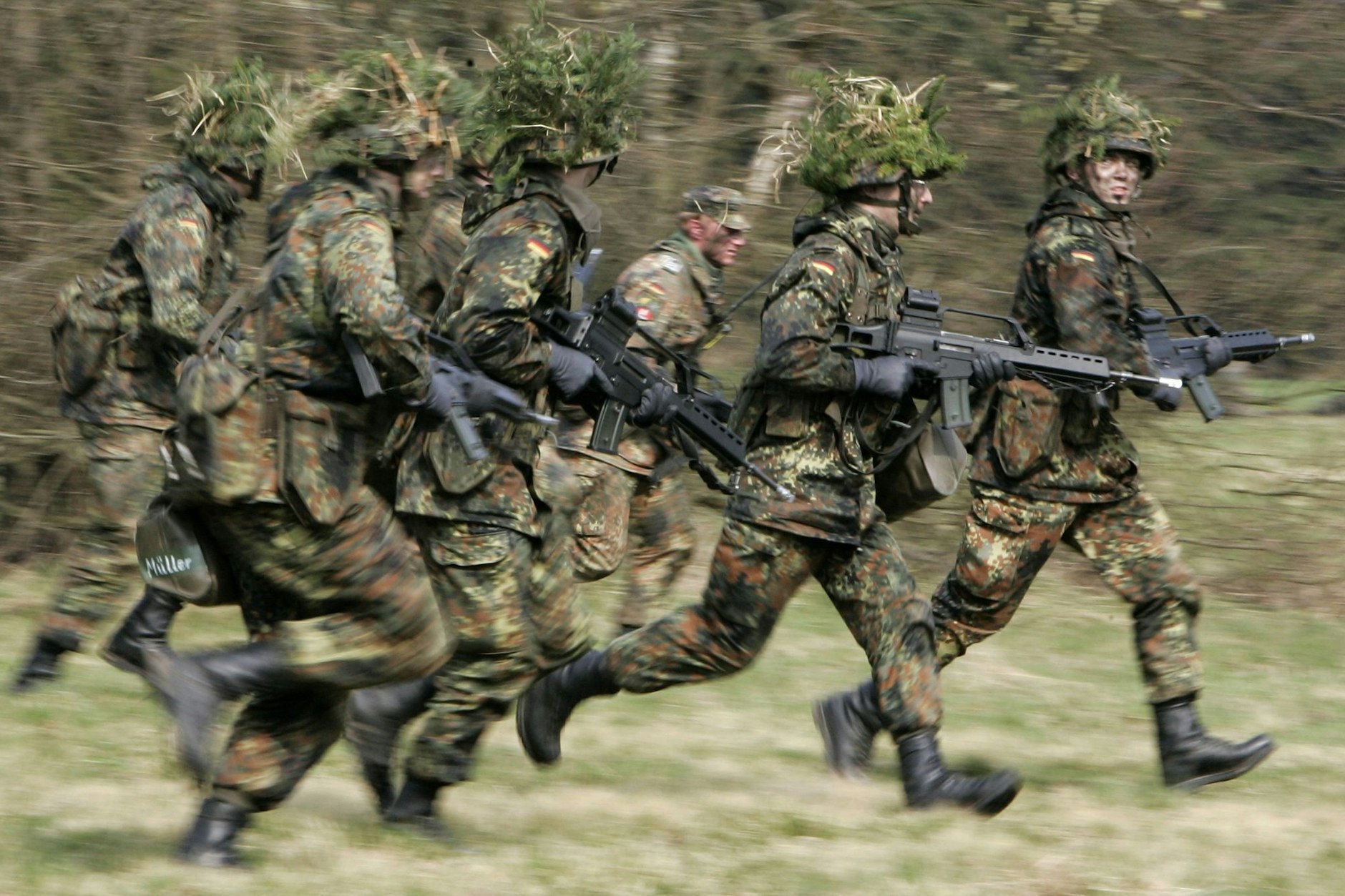 Grundausbildung bei der Bundeswehr. Bald wieder für alle Männer verpflichtend?