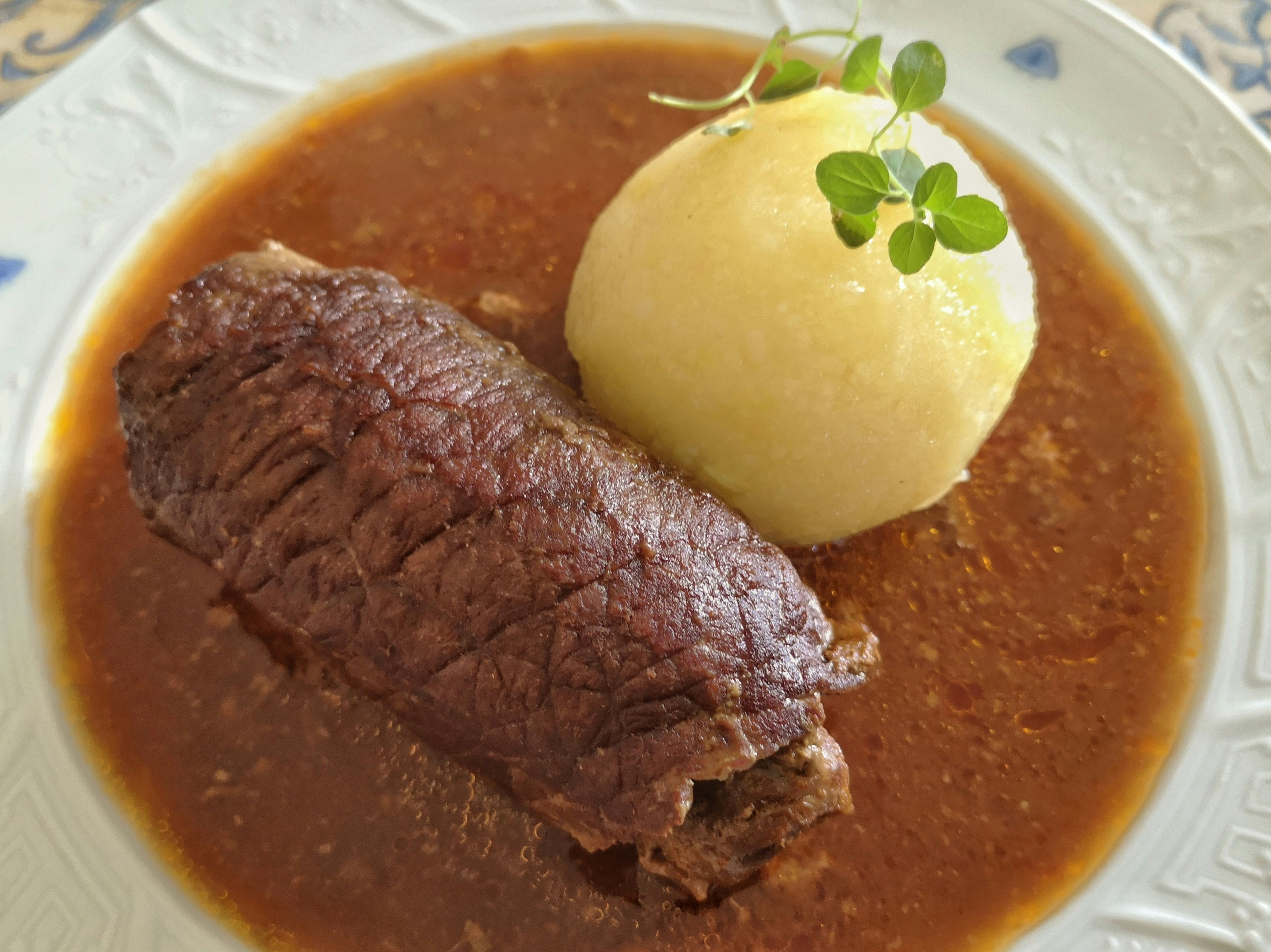 Rezept für Kirschkuchen vom Blech: Omas Streuselkuchen mit Kirschen!