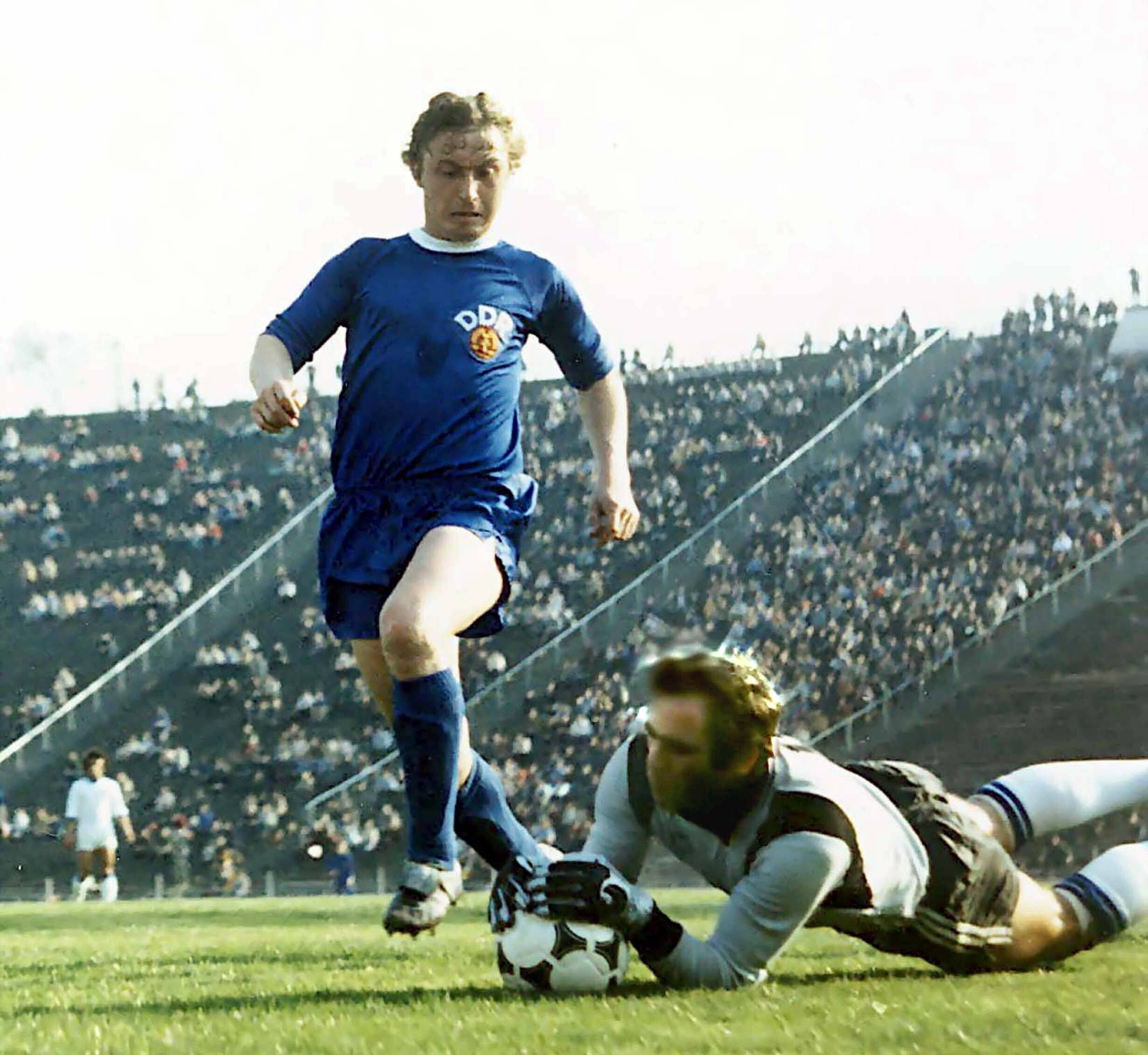 Image - Erinnern Sie sich an DDR-Fußball-Star Joachim Streich? Er war der „Gerd Müller des Ostens“