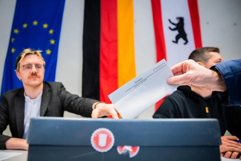 Große Übersicht: Das sagen Ihre Direktkandidaten zu A100, Tempo 30, Mietendeckel, Migration