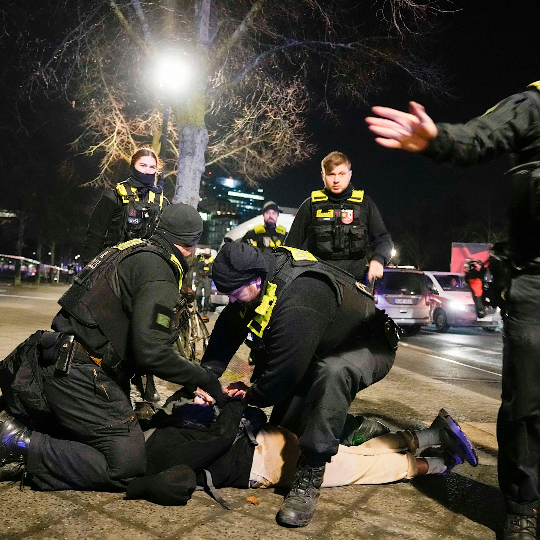 Messer-Attacke am Holocaust-Mahnmal: Flüchtling aus Syrien Wassim al M. wollte „Juden töten“- neue Details zum Anschlag