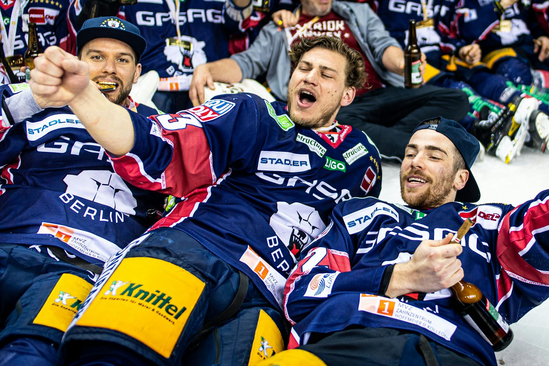 Zach Boychuk, Leo Pföderl und Marcel Noebels (v.l.) waren schon 2021 ein Garant für den Meistertitel der Eisbären.