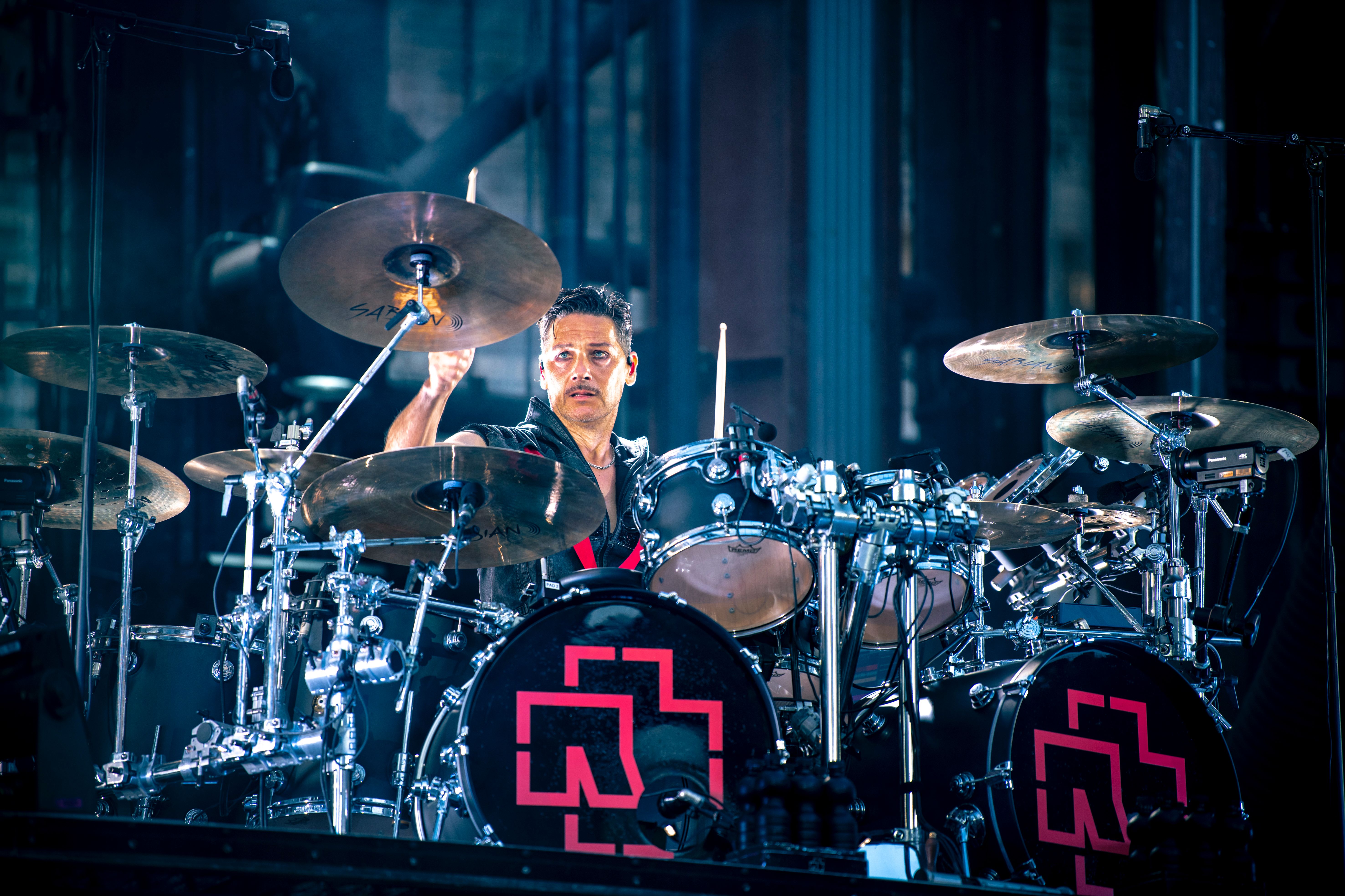 Image - Rammstein: Fans geschockt! Christoph Schneider sorgt mit Foto für Zoff