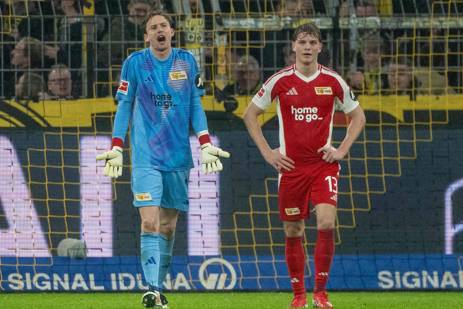 Ohne die Paraden von Torhüter Frederik Rönnow (32) wäre der 1. FC Union noch viel heftiger in Dortmund unter die Räder gekommen.