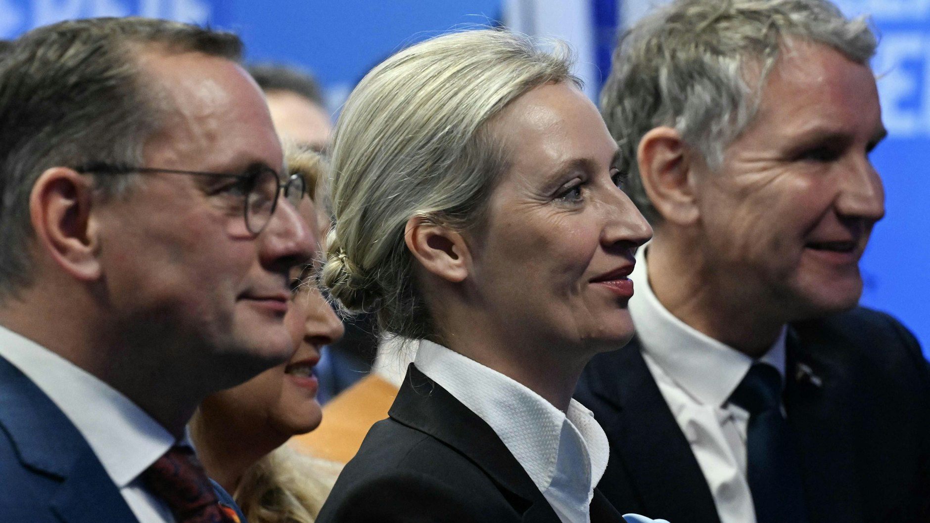 Alice Weidel, Tino Chrupalla und Björn Höcke von der AfD: Zweitstärkste Kraft im neuen Bundestag, doch Merz lehnt es ab, mit ihnen zu regieren.