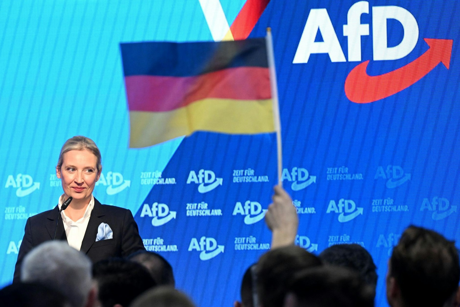 AfD-Kanzlerkandidatin Alice Weidel: Trotz Wahlerfolg schiebt sie Frust, weil keiner mit ihr und ihrer Partei regieren will.