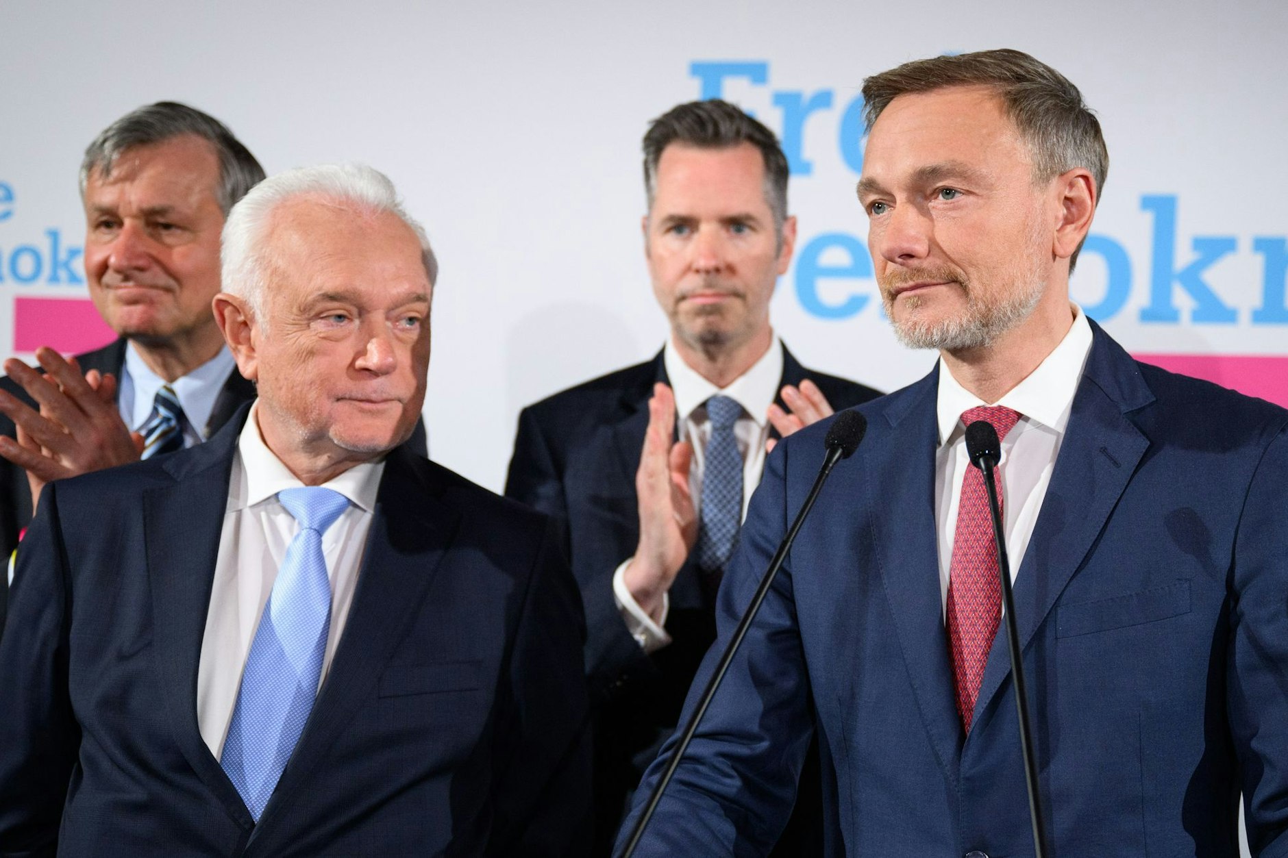Wolfgang Kubicki auf der Wahlparty neben Christian Lindner