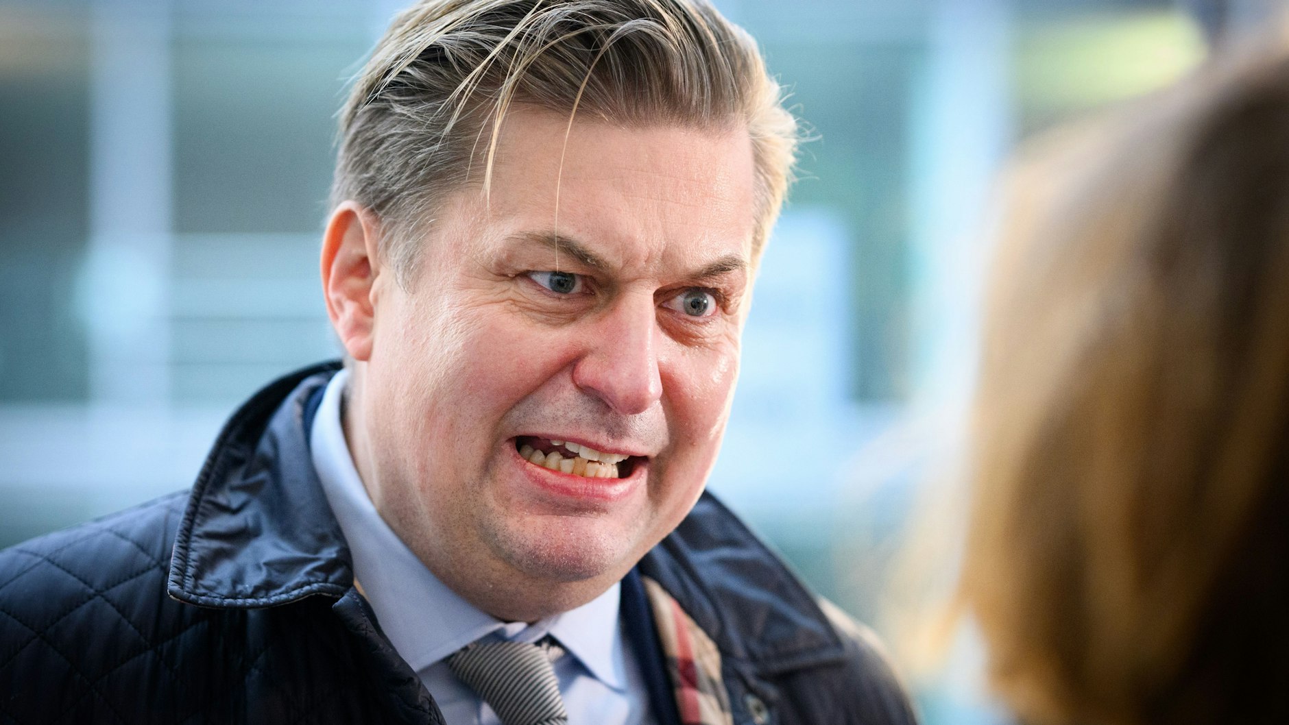 Als Kandidat für die Europawahl wurde Maximilian Krah einst geschasst, jetzt sitzt er im Bundestag.