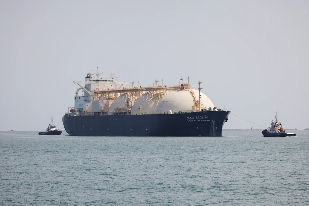 AB Rus LNG'yi Katar ile değiştirmeli