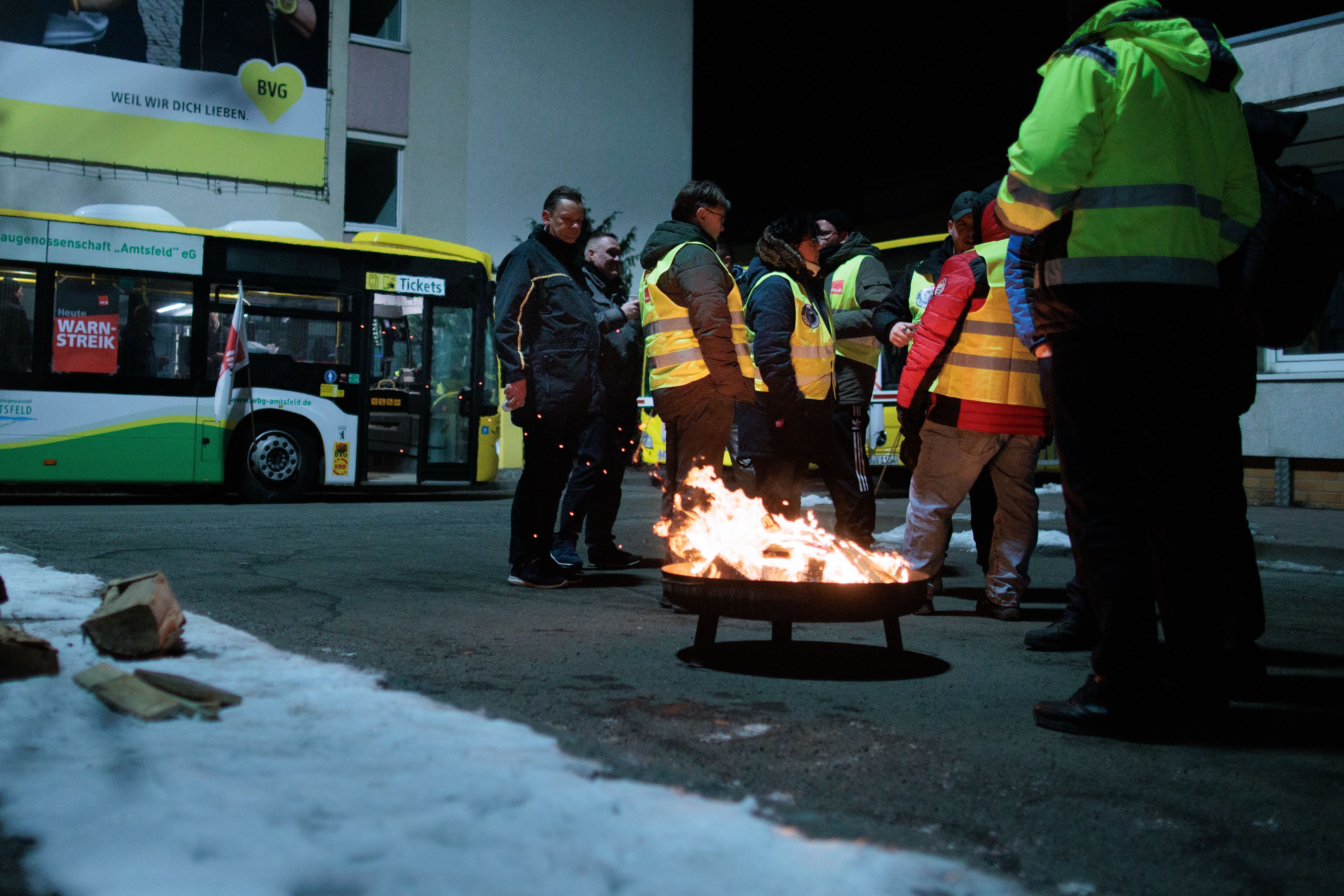 Verhandlungen nur Show? Mehrheit will bei BVG Dauerstreik