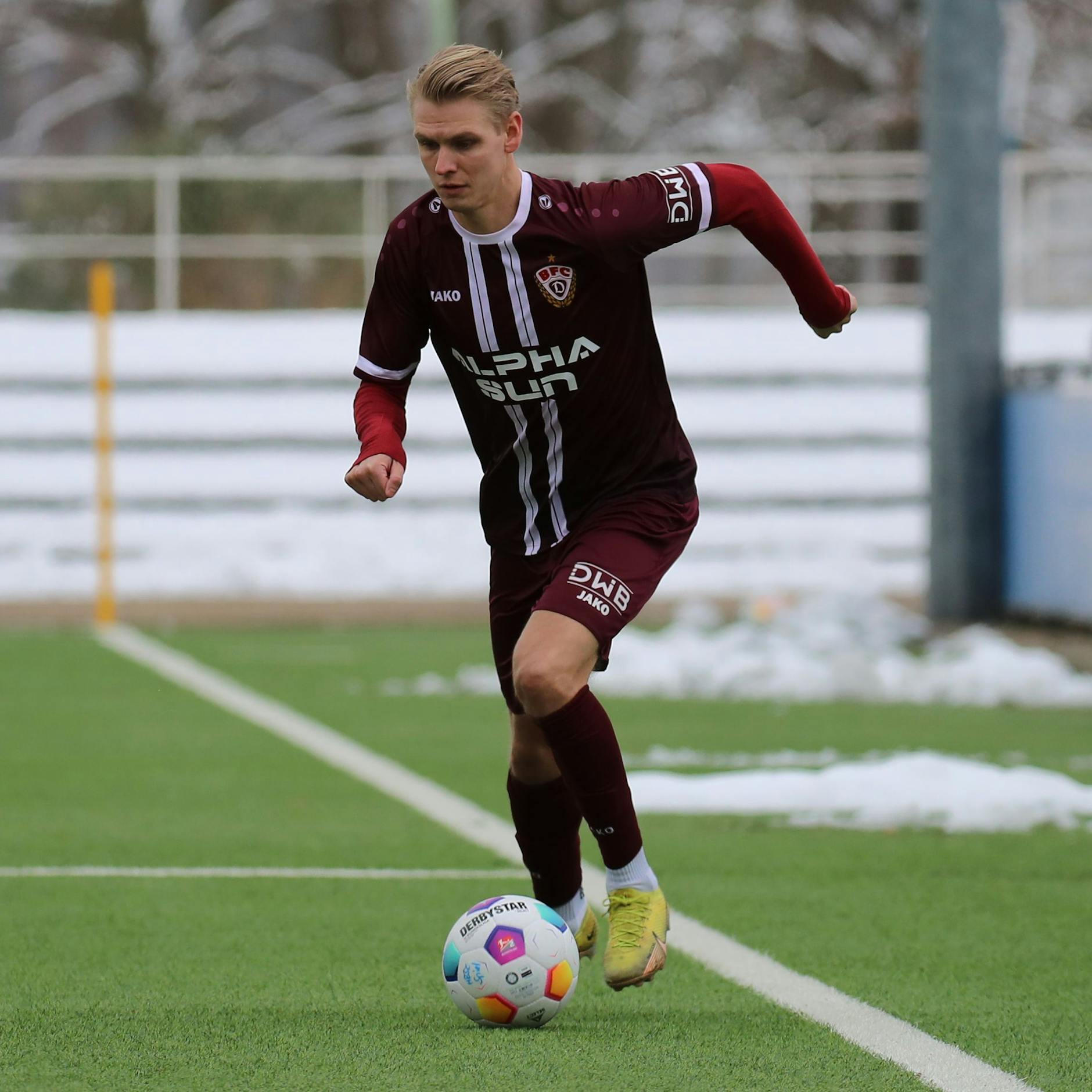 Mit dem Ball am Fuß ist kaum einer so schnell unterwegs wie Joey Breitfeld.