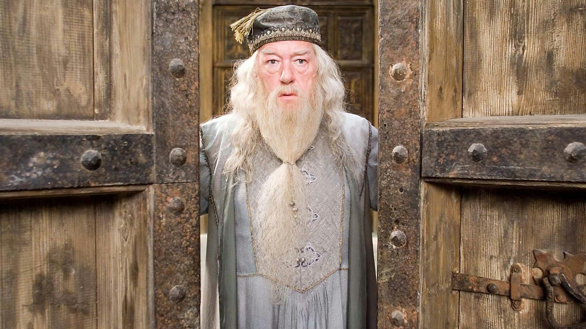 Michael Gambon als Albus Dumbledore, der Rolle, die jetzt John Lithgow ausfüllen wird.