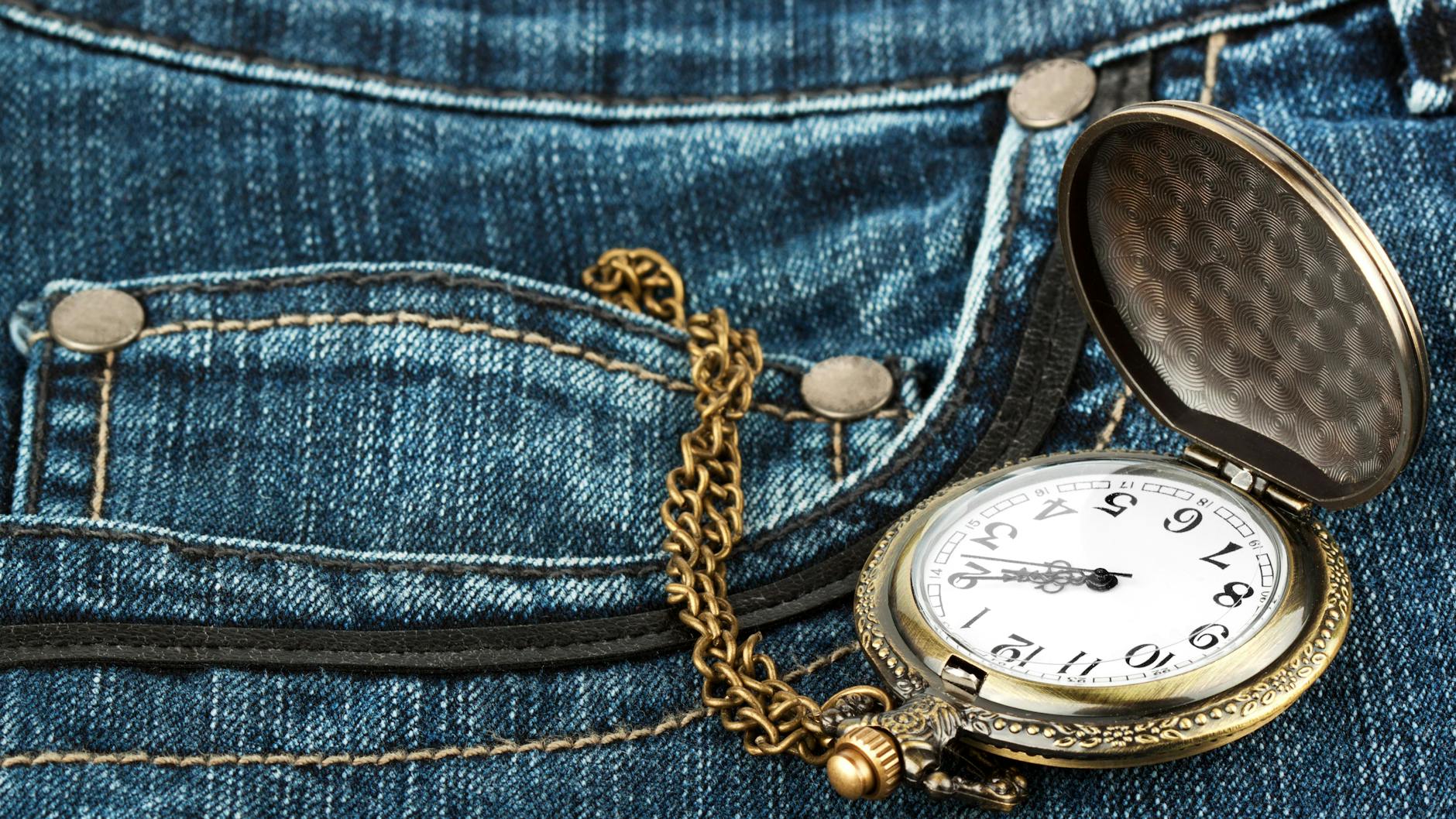 Die kleine Tasche in der Jeans war für eine Taschenuhr gedacht.