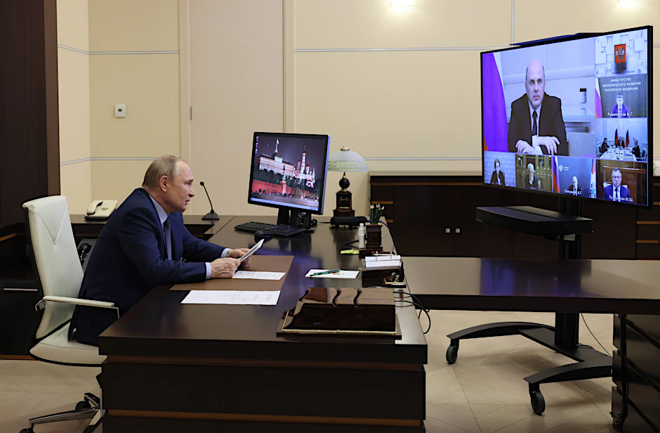 Putin in einer Videokonferenz zur Förderung von Seltenerdmetallen mit russischen Unternehmern
