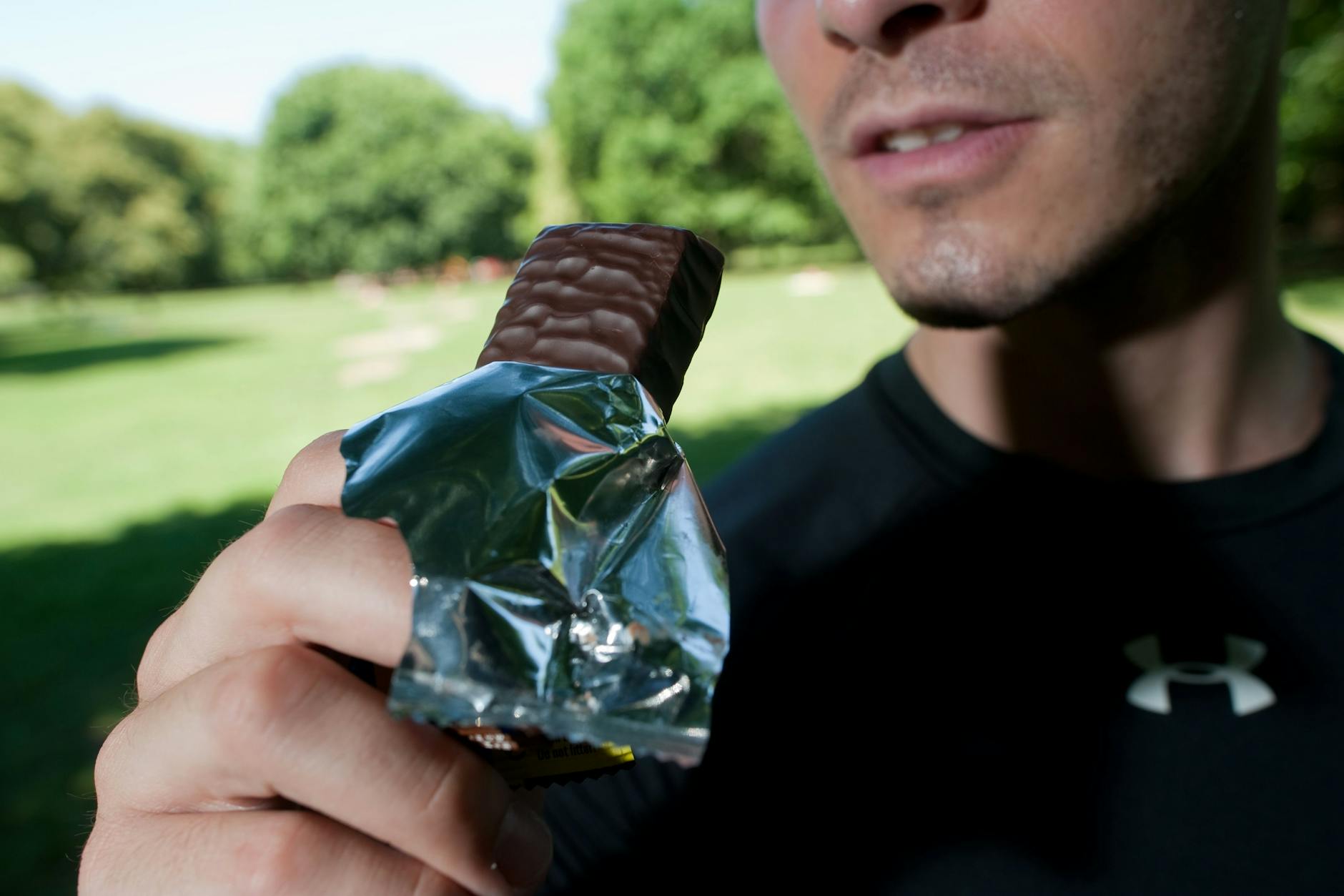 Beliebt bei Sportlern: Das Verbraucherschutzmedium Öko-Test hat 20 Proteinriegel im Labor auf ihre Inhaltsstoffe untersuchen lassen.