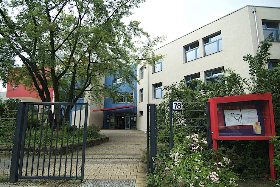 Der Eingang zur Freien Waldorfschule in Berlin-Kreuzberg.