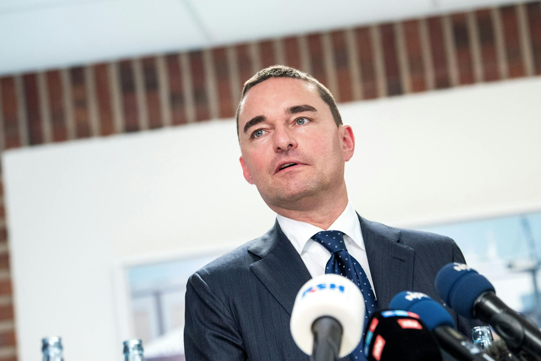 Lars Windhorst, Investor, spricht während einer Pressekonferenz zur Lage seiner Werften Flensburger Schiffbau-Gesellschaft (FSG) und Nobiskrug.