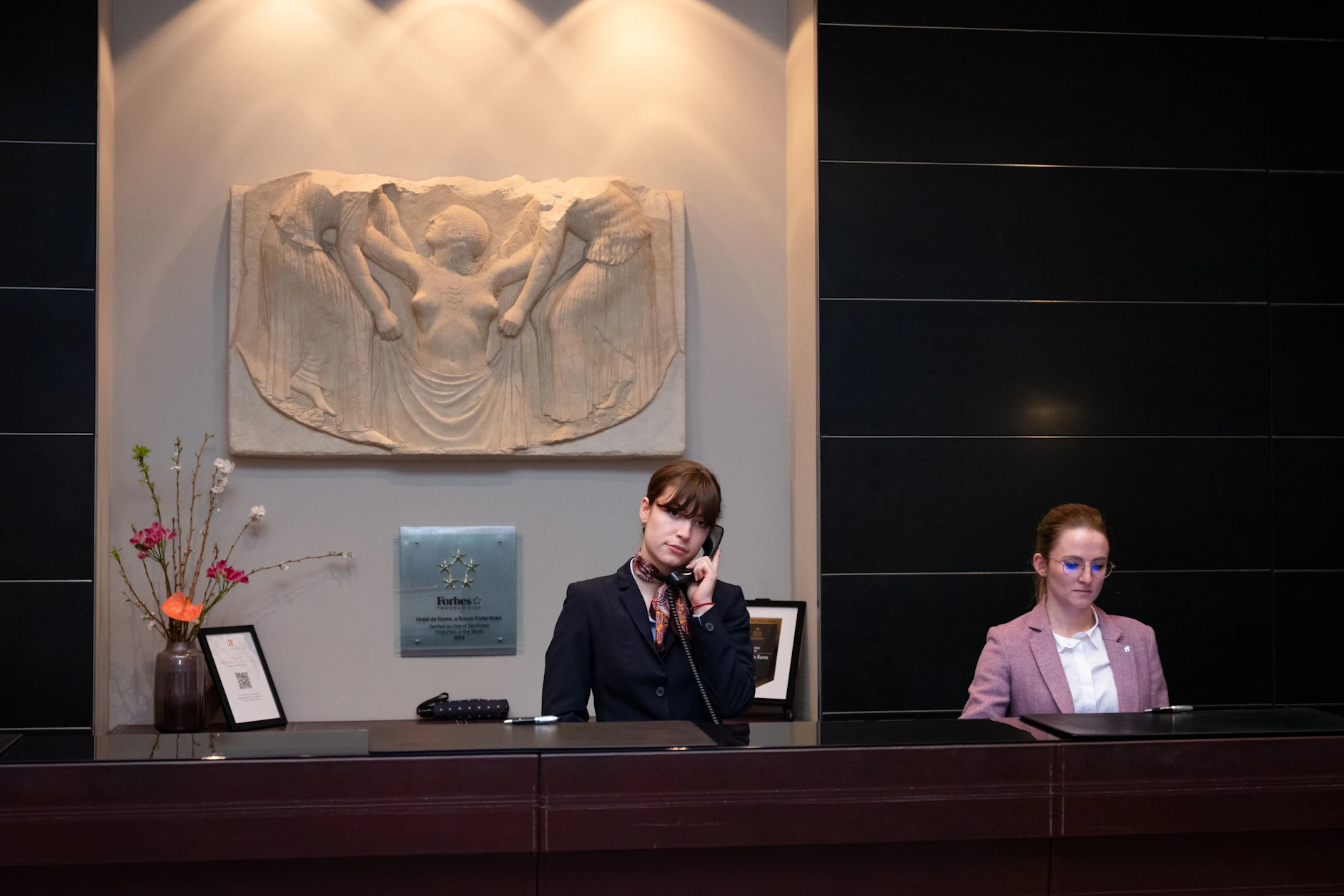 Concierge De Hotel Feminino
