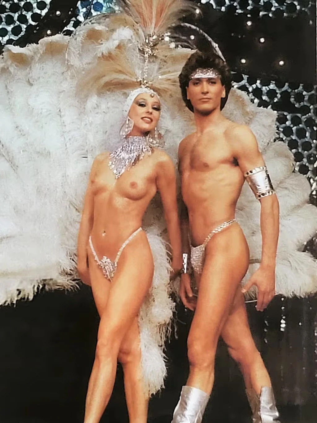 Die Solisten Kristina Merkel und Rainer Genss waren ein gefeiertes Show-Tanz-Paar in der DDR, traten auch in der Nackttanzbar „Kleine Revue“ auf.