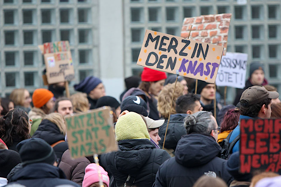 Kommentar: Omas gegen Rechts, HateAid, Correctiv – keine NGO hat ein Anrecht auf Geld vom Staat