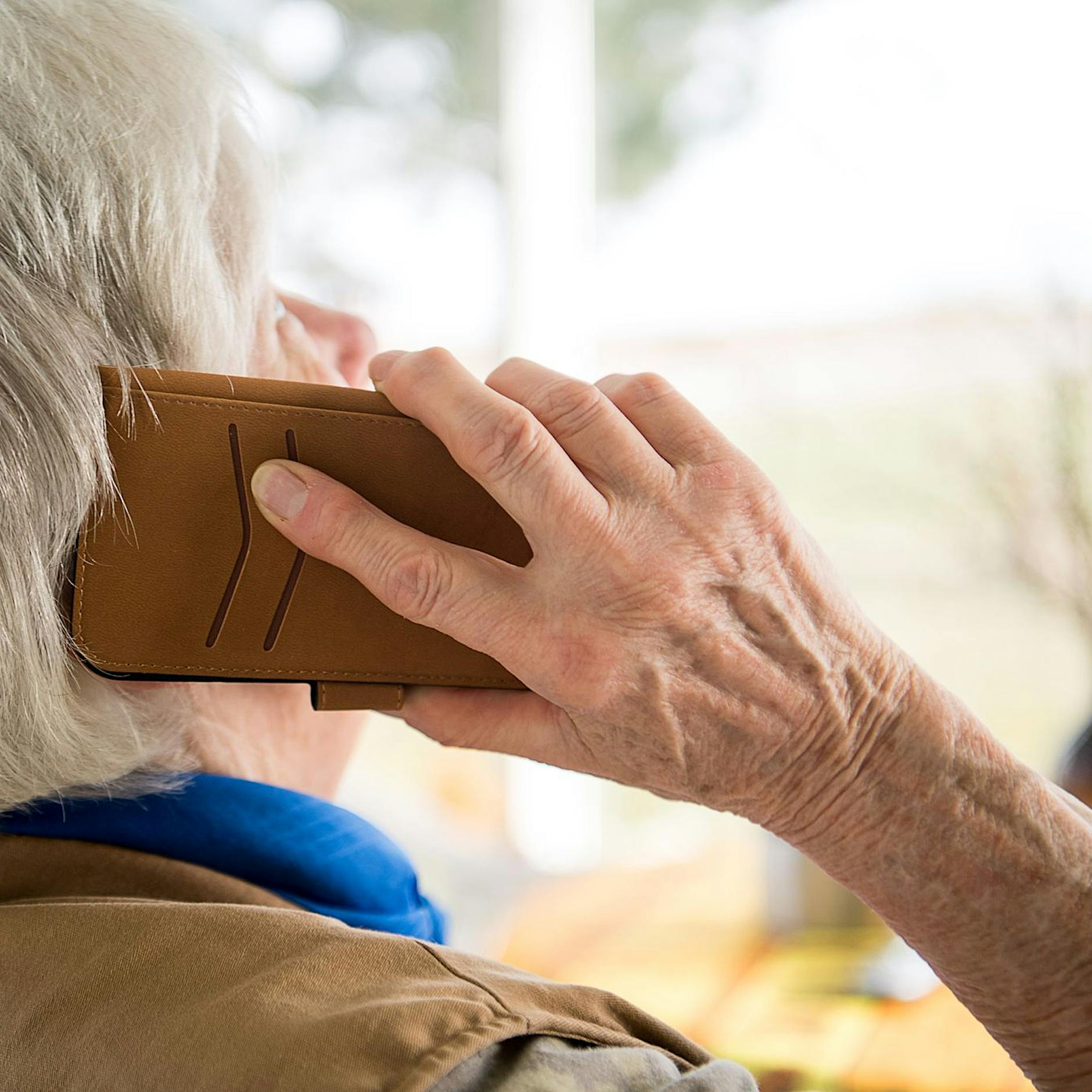 Babelsberg: Seniorin verliert nach Schockanruf 220.000 Euro an Betrüger