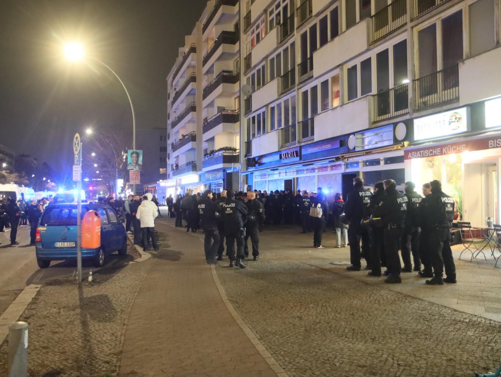 Rechtsextremist Martin Sellner hält in Berlin Hof
