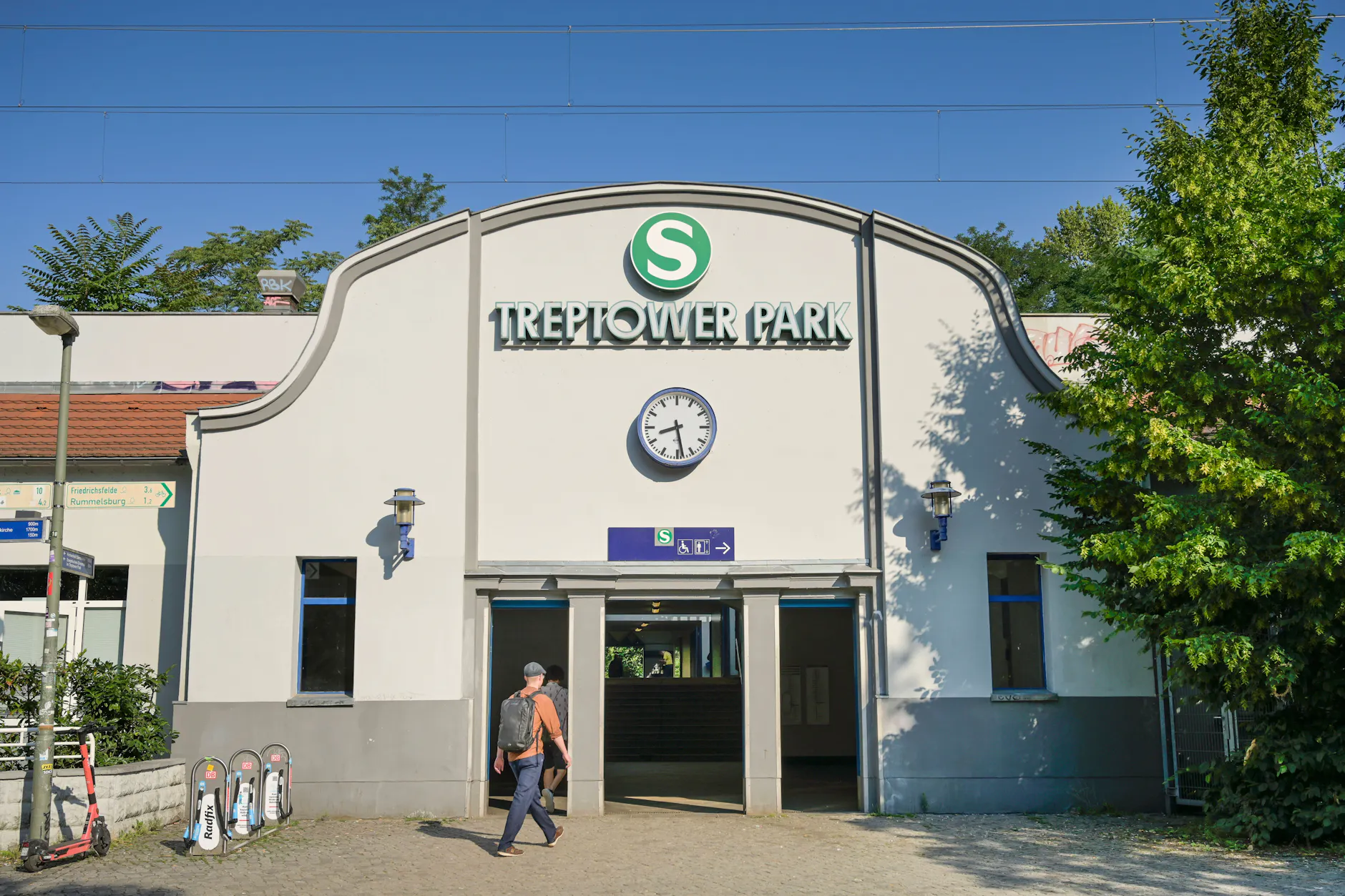 Am S-Bahnhof Treptower Park kam es am Freitag zu der Auseinandersetzung.