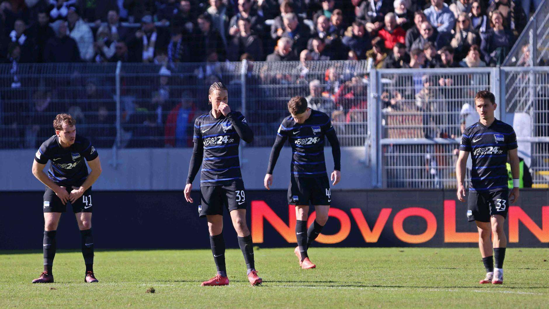 Ratlosigkeit und Frust! Herthas Spieler hatten einen kollektiven Blackout bei der Blamage in Elversberg.