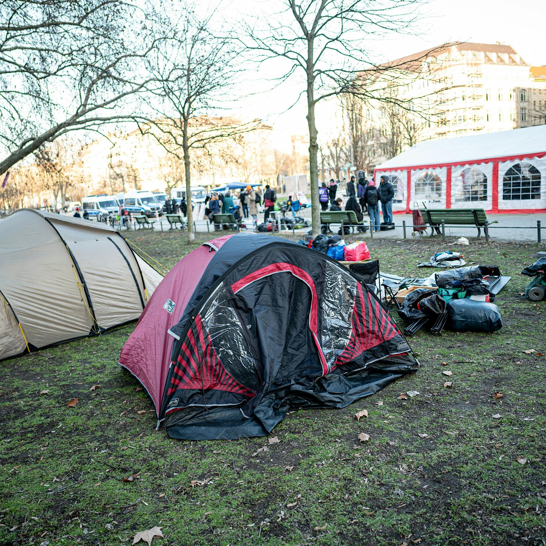 Droht Dauerbesetzung? Gericht genehmigt Asyl-Protestcamp auf Oranienplatz