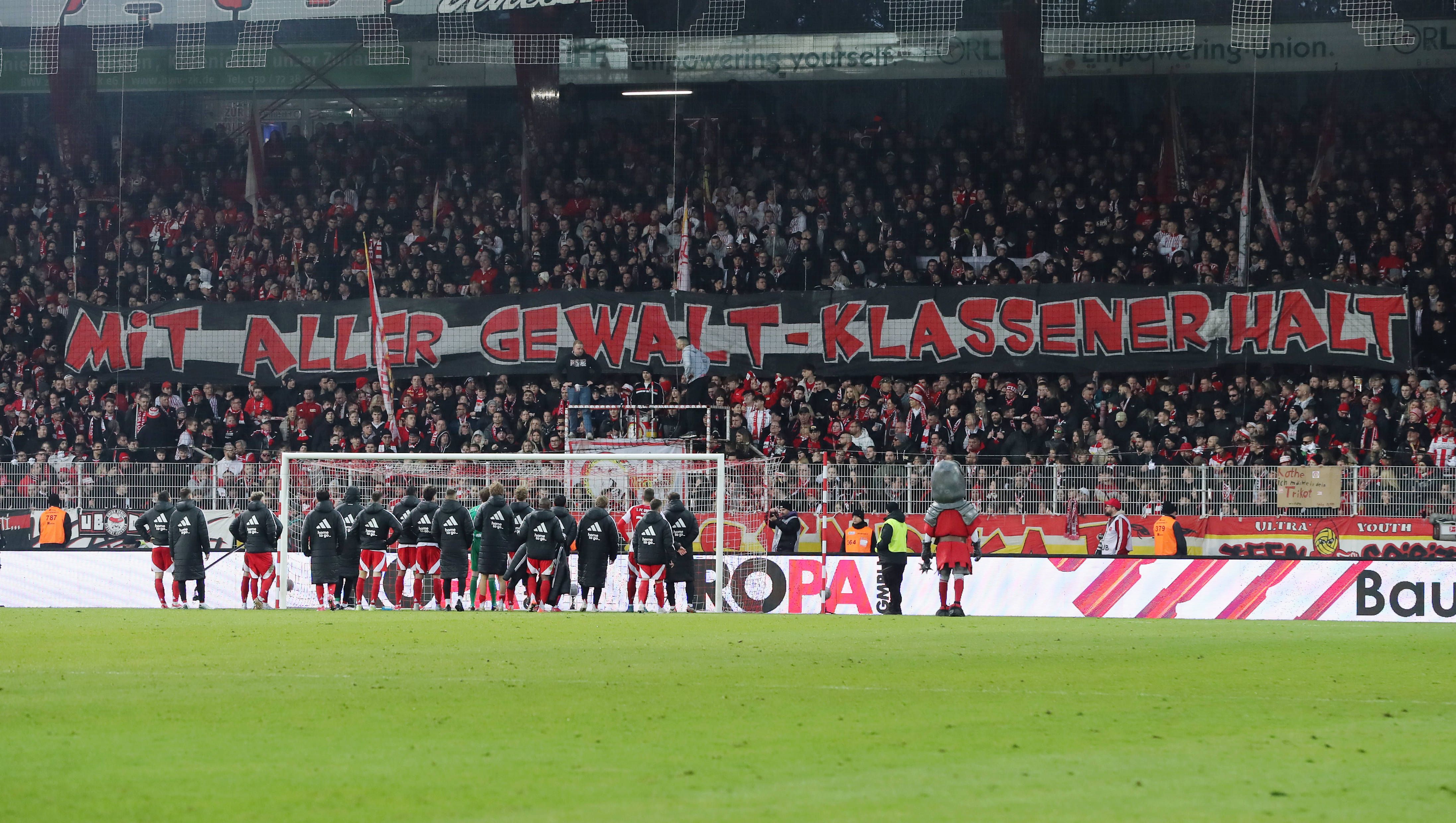 Image - „Aufwachen!“ – Fans blasen den Profis des 1. FC Union den Marsch!