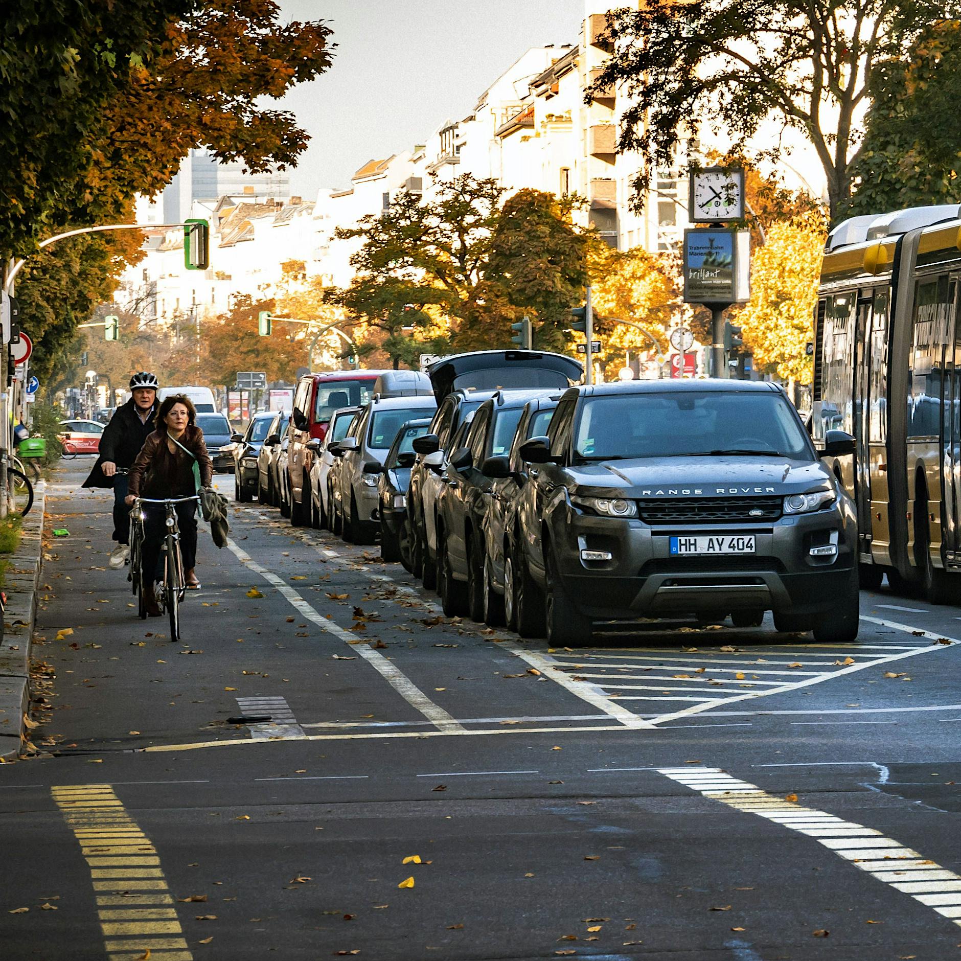 Streit um Radweg in Charlottenburg: So will die Feuerwehr das Problem in der Kantstraße lösen