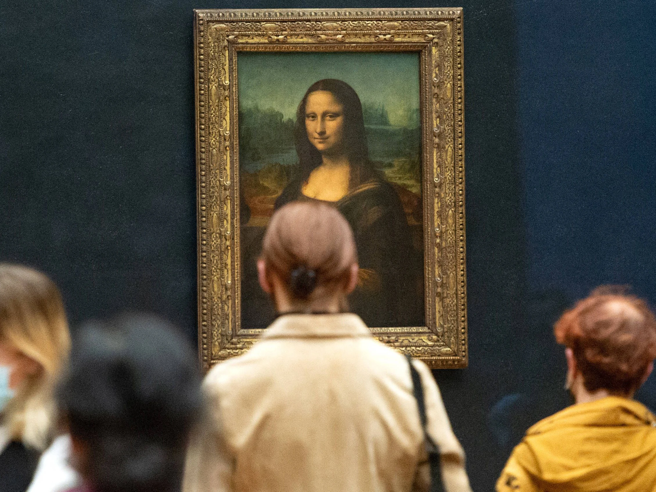 Krakelee ist ein Phänomen, das bei vielen Gemälden zu sehen ist, unter anderem bei der berühmten „Mona Lisa“.