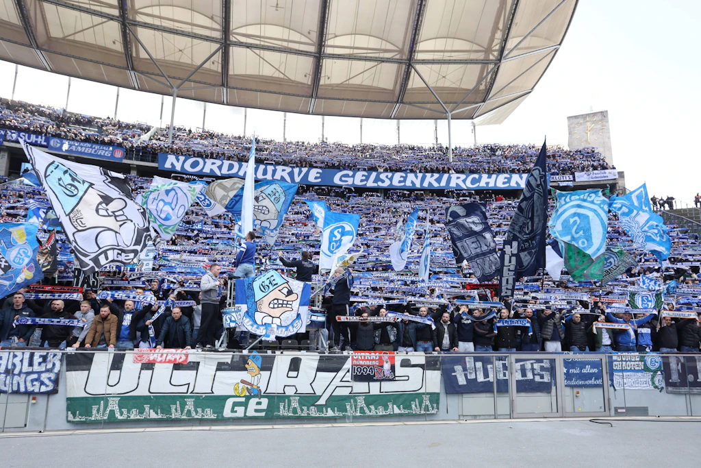 Schalker Fan-Invasion! Hertha BSC droht Auswärtsspiel im Olympiastadion