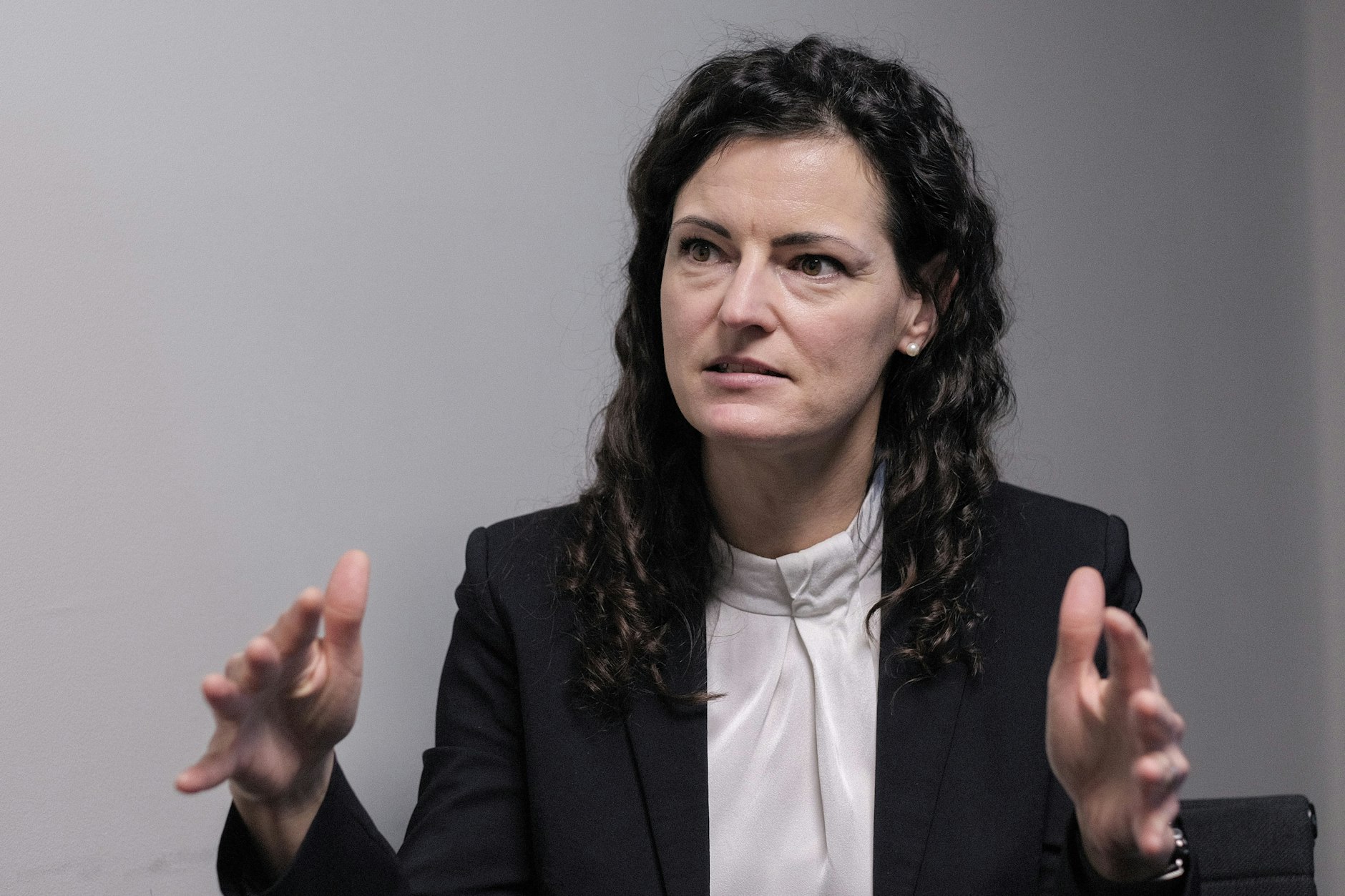 Sabrina Kensy, Vorständin Ostdeutscher Bankenverband (OstBV), im Interview mit der Berliner Zeitung.