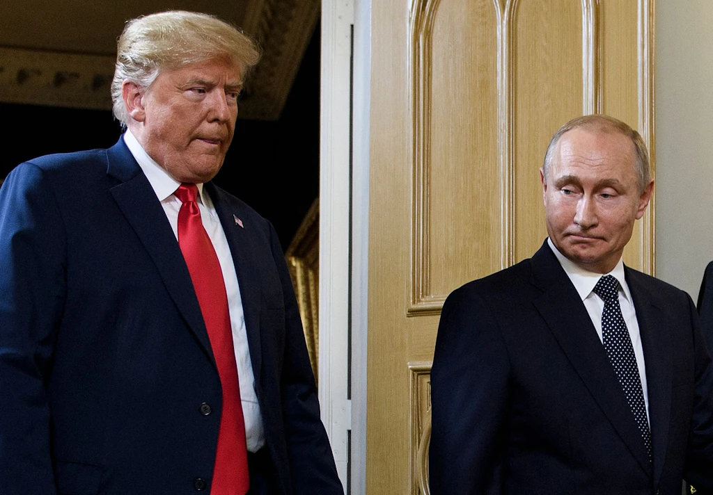 Kreml erfreut: Einstellung der US-Militärhilfe „bester Beitrag zum Frieden“ in der Ukraine