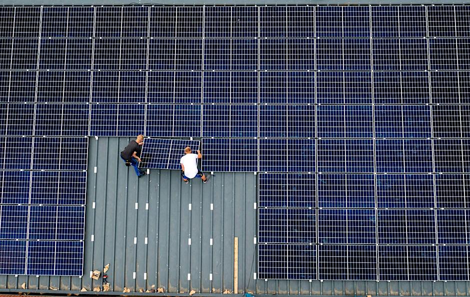 Der Markt für Solaranlagen auf Dächern ist 2024 teilweise sehr stark eingebrochen.