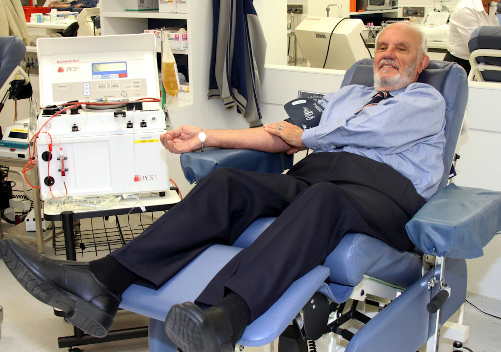 Mann, der 2,4 Millionen Babys mit seinem Blut gerettet hat, ist tot