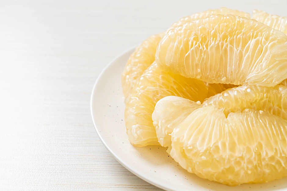 Sie gilt als die größte Zitrusfrucht und ist ein wahres Kalium-Wunder: die Pomelo.